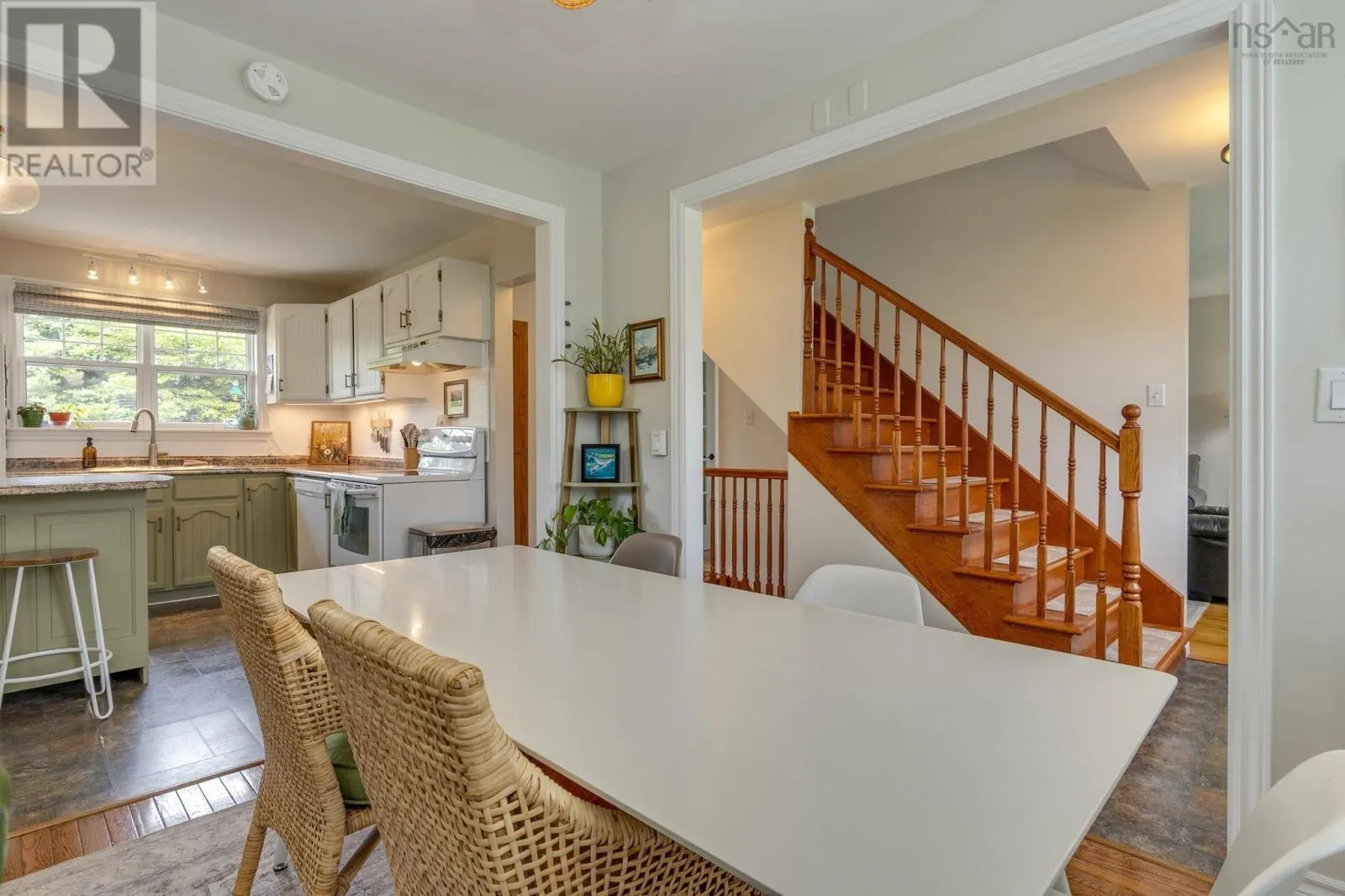 140 Flagstone Drive