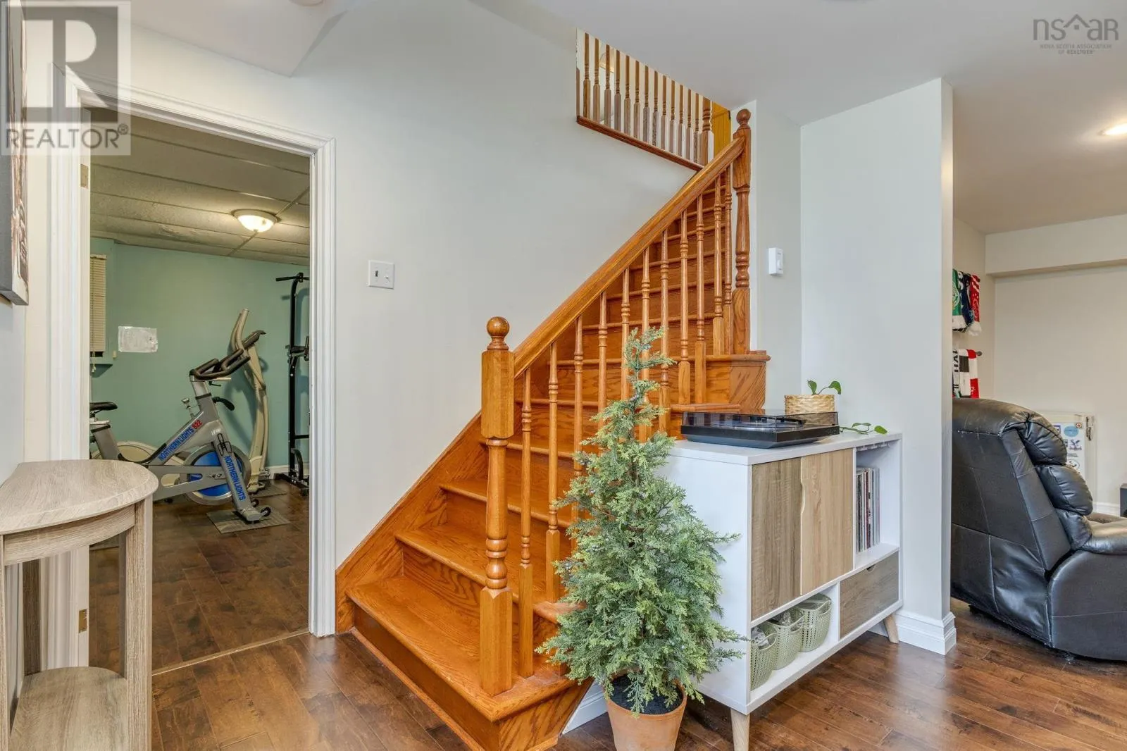 140 Flagstone Drive