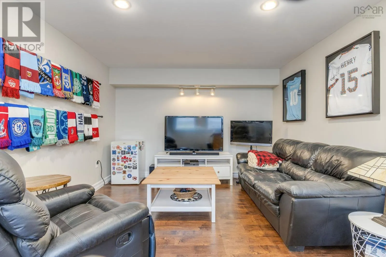 140 Flagstone Drive