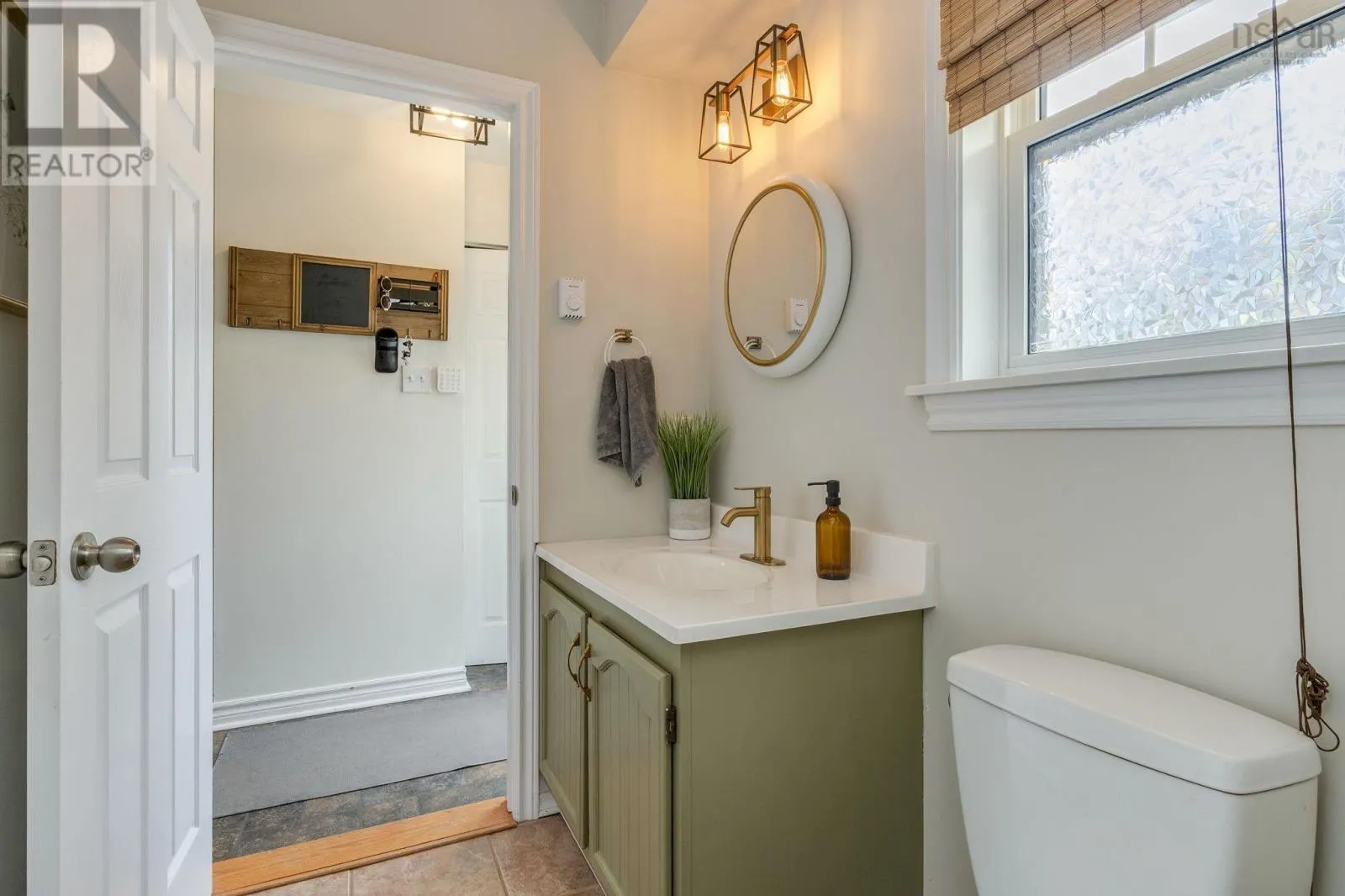 140 Flagstone Drive