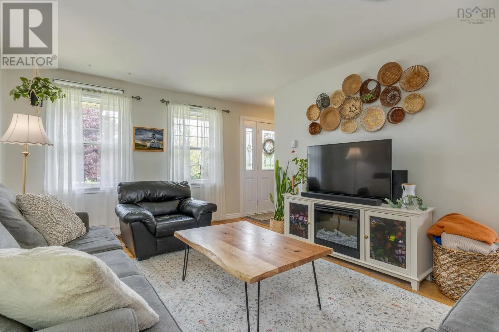 140 Flagstone Drive