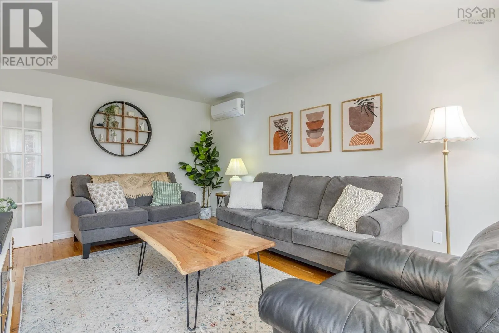 140 Flagstone Drive