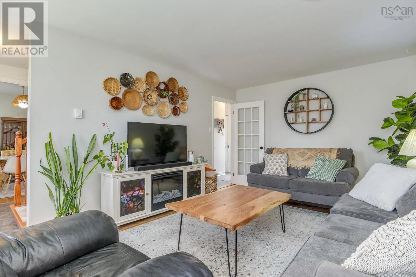 140 Flagstone Drive