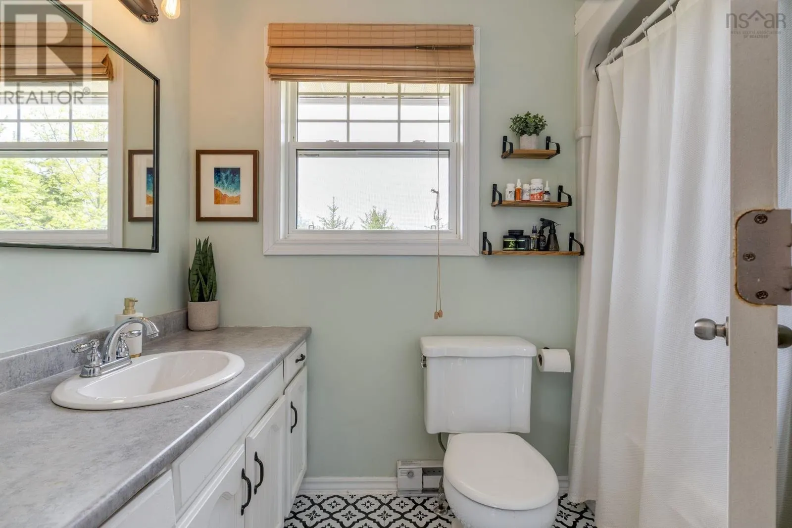 140 Flagstone Drive