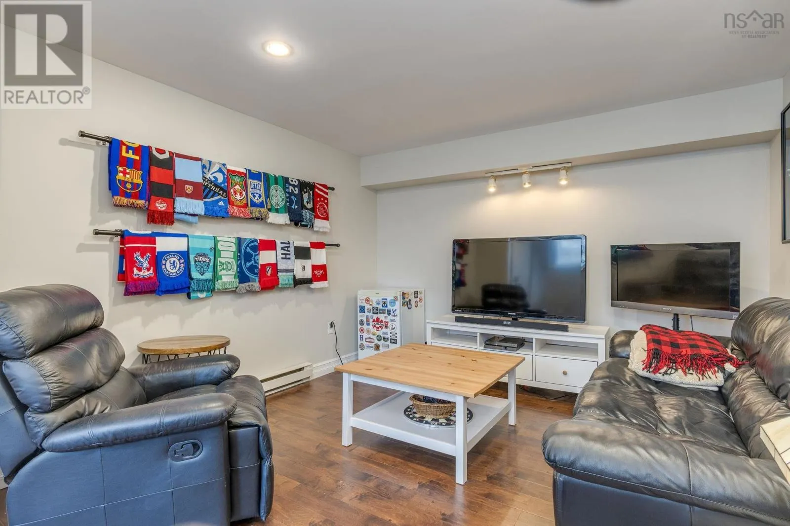 140 Flagstone Drive