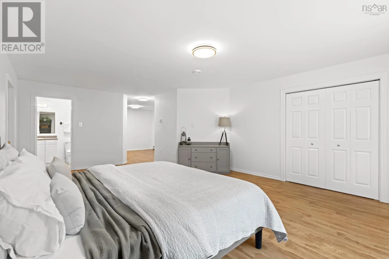 202 Glen Arbour Way