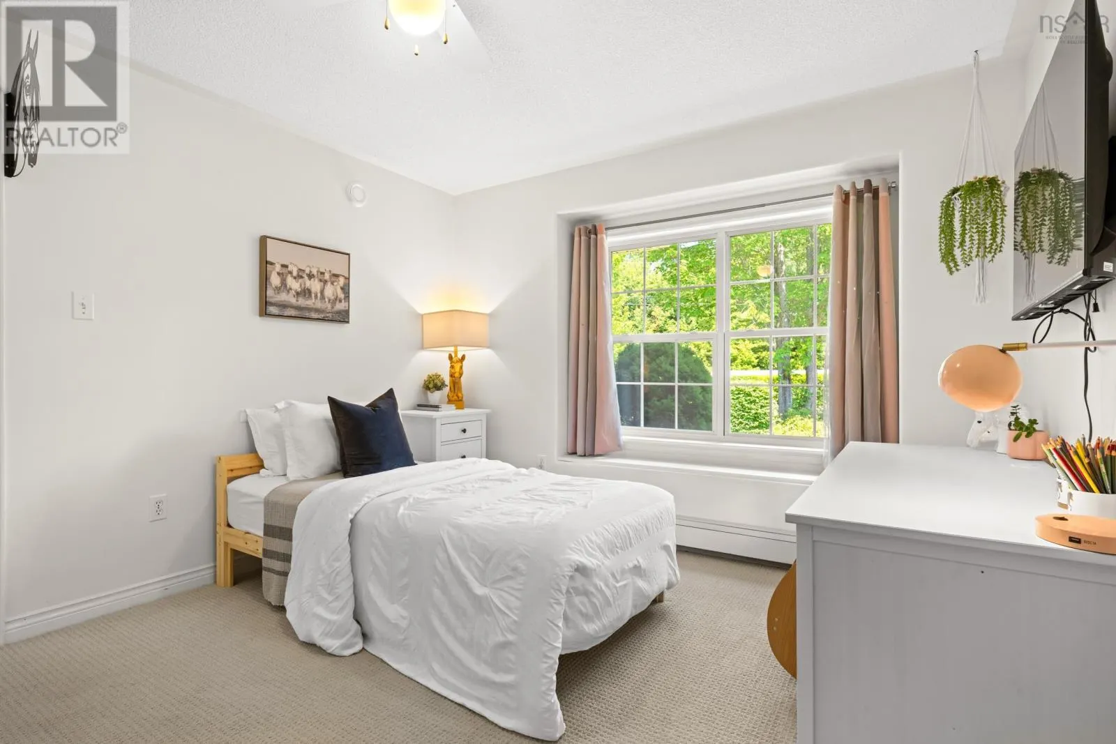 202 Glen Arbour Way