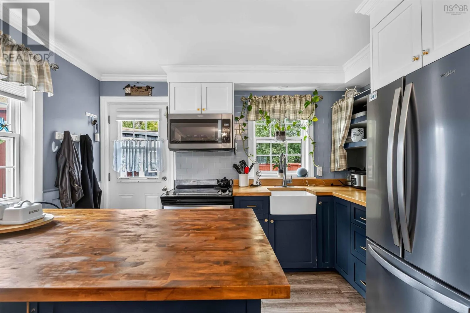 130 Sunset Crescent