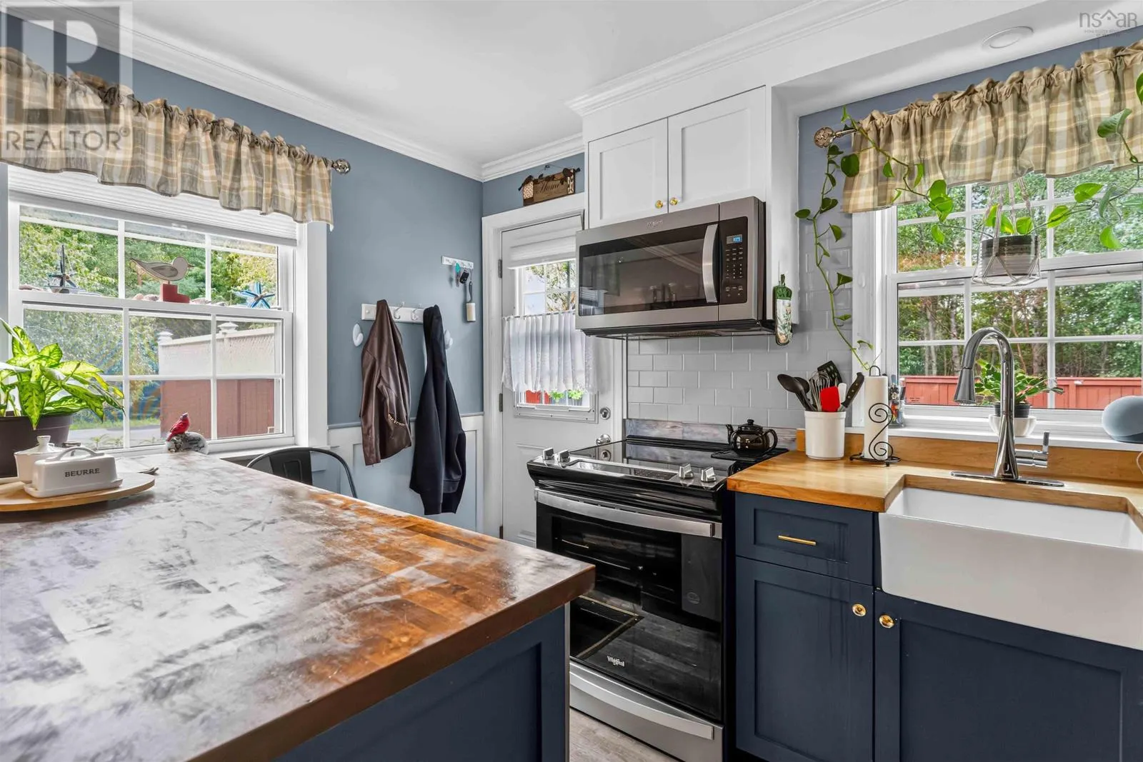 130 Sunset Crescent
