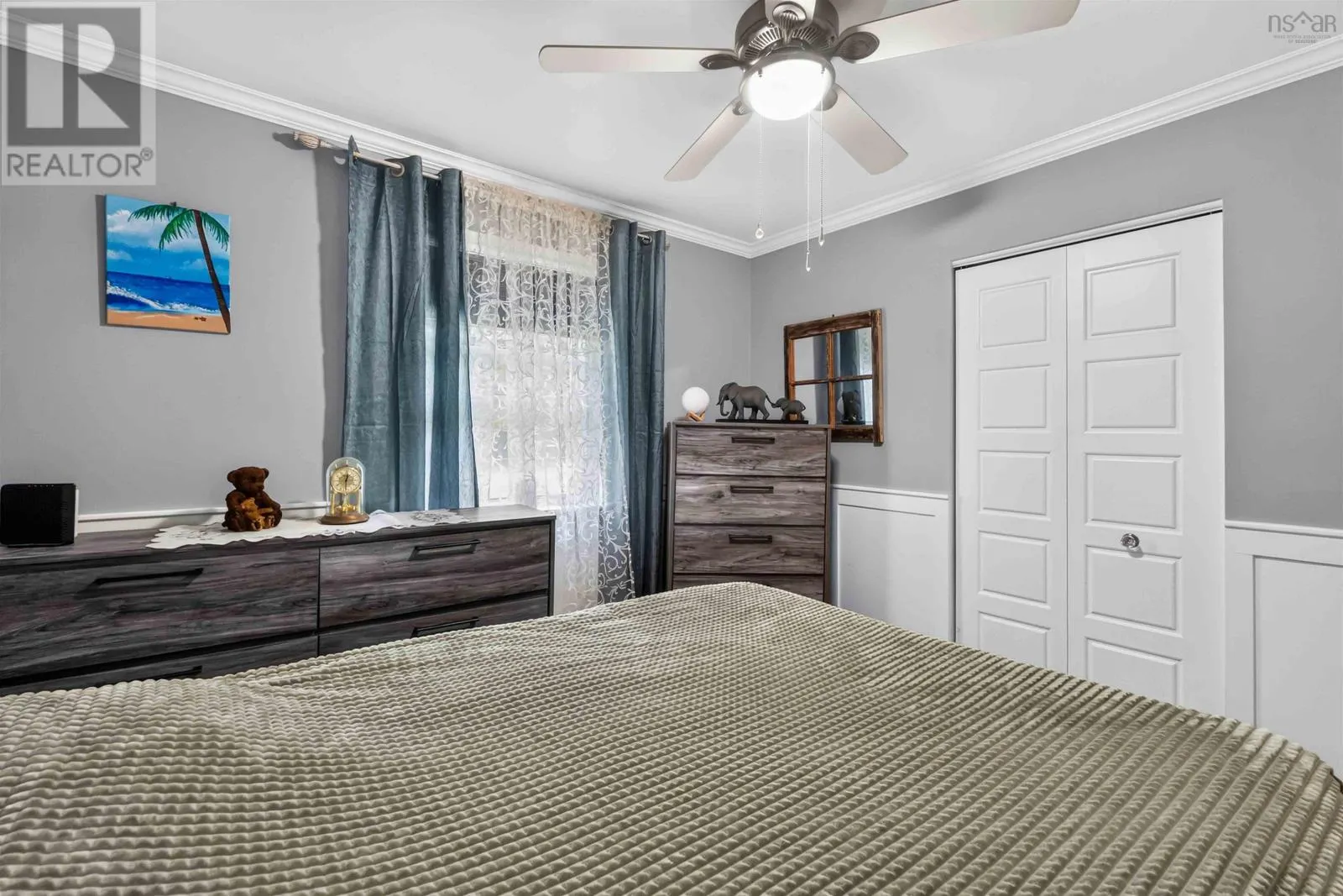 130 Sunset Crescent