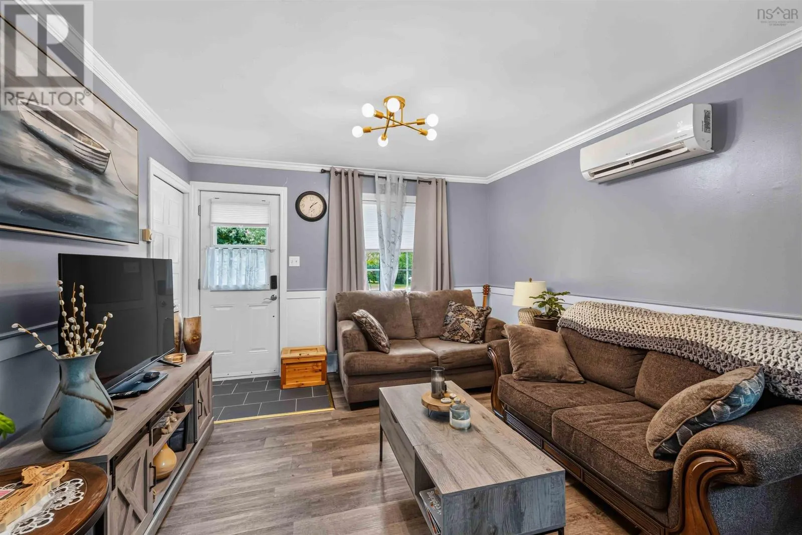 130 Sunset Crescent