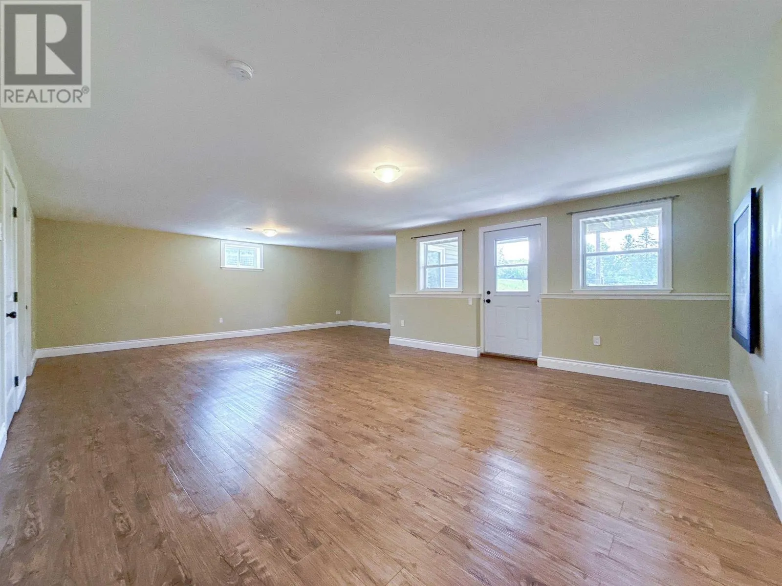 54 Ferry Road