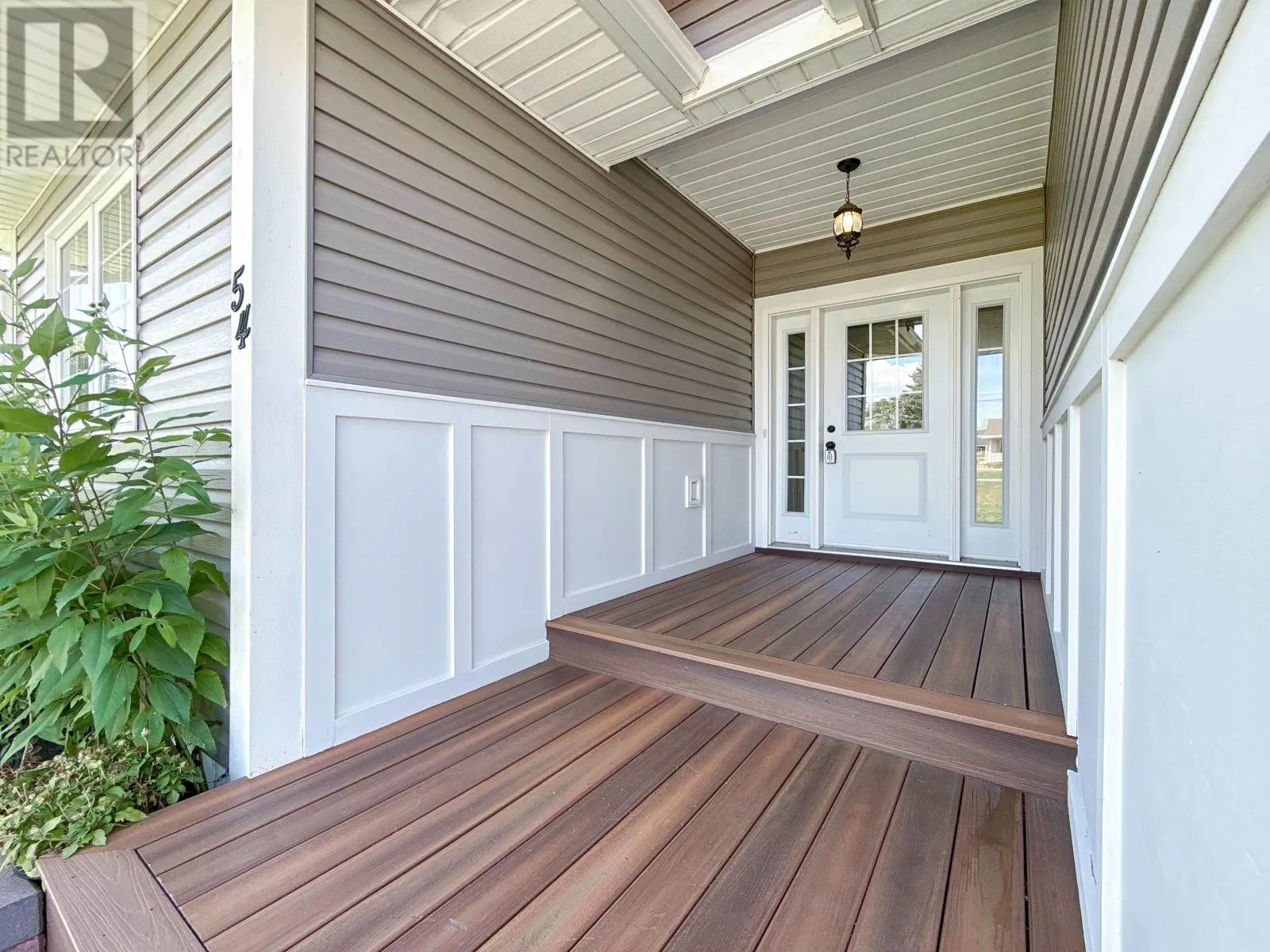 54 Ferry Road