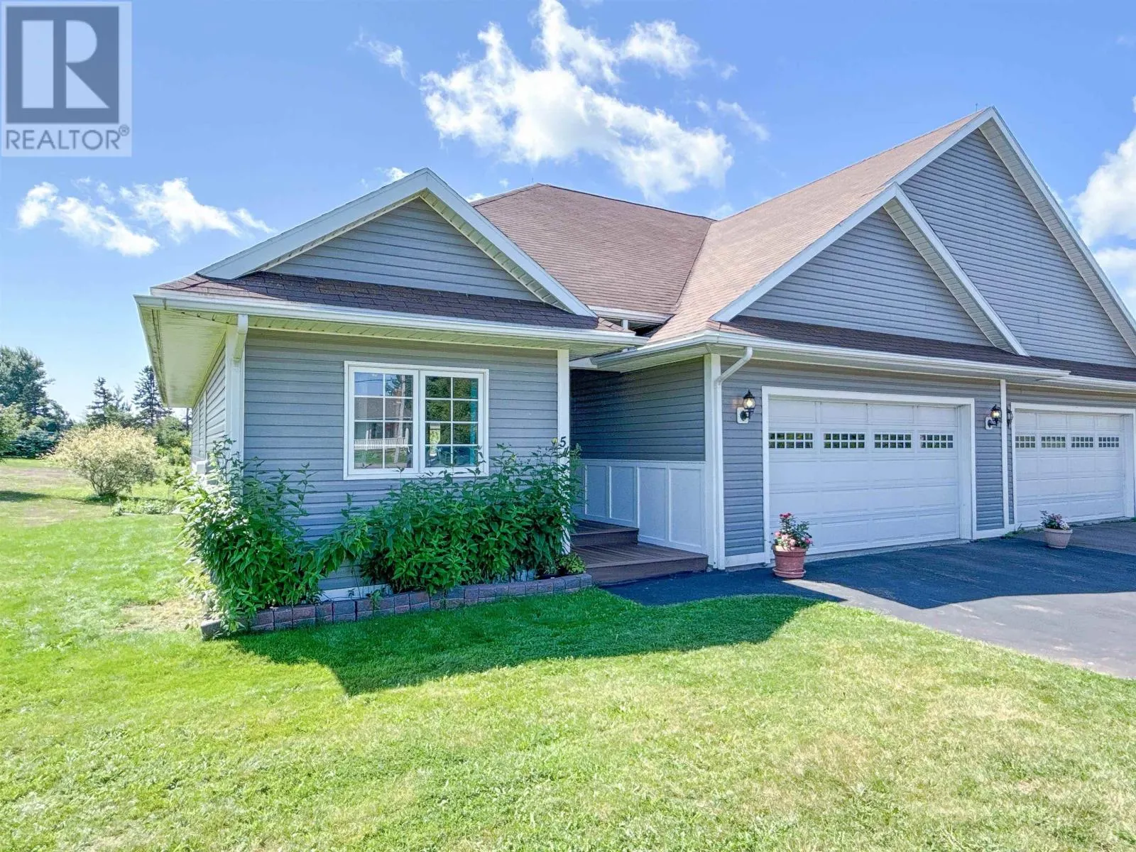 54 Ferry Road