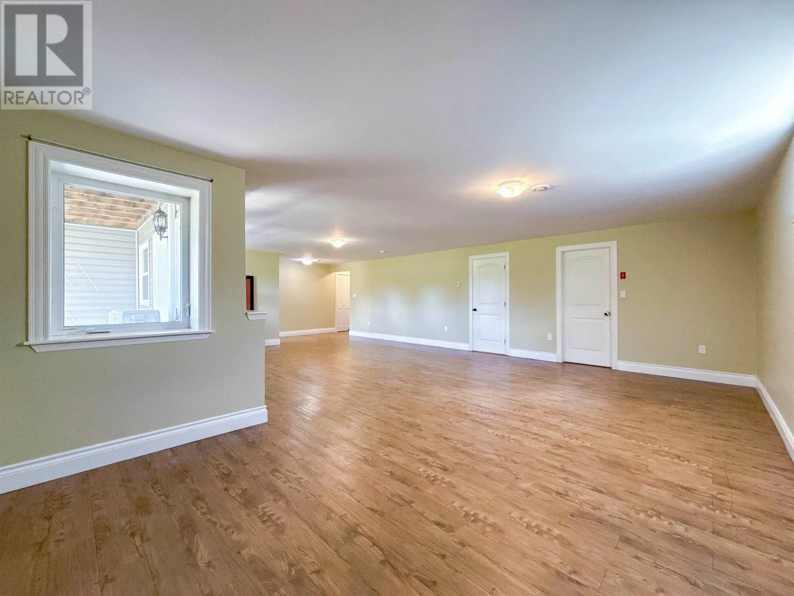 54 Ferry Road