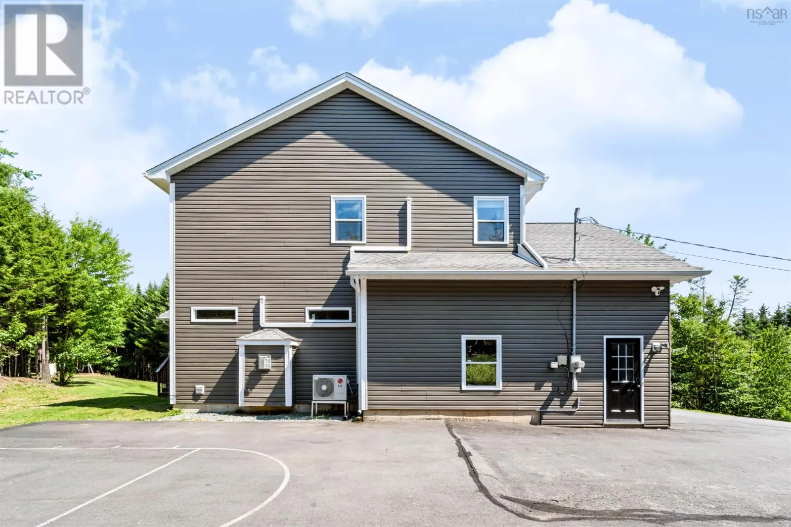 27 Bree Lane