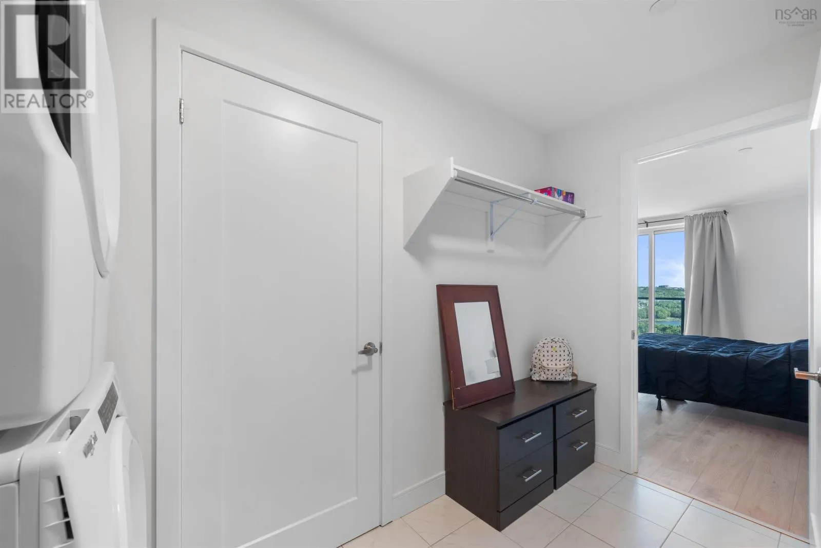 406 72 Seapoint Road