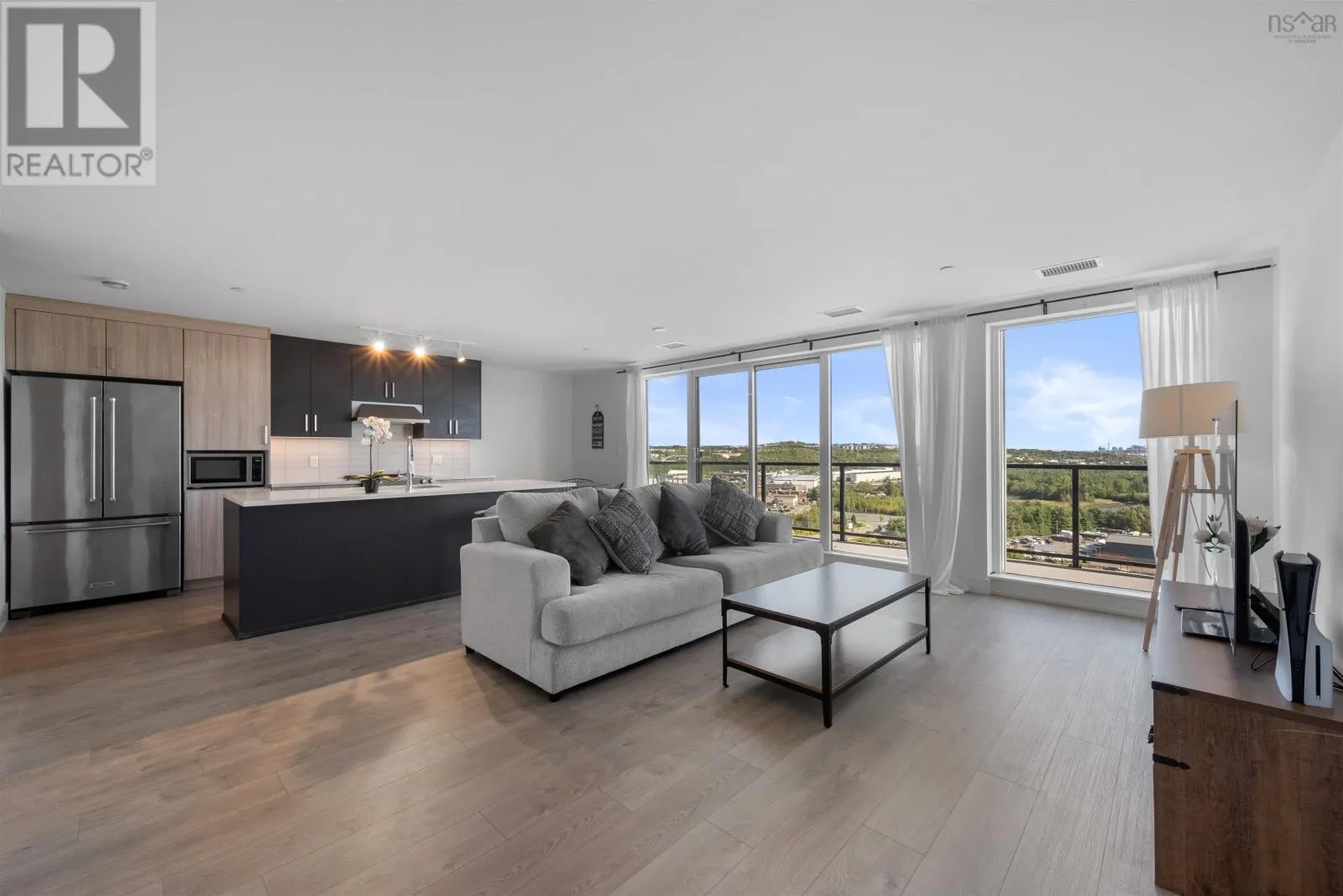 406 72 Seapoint Road