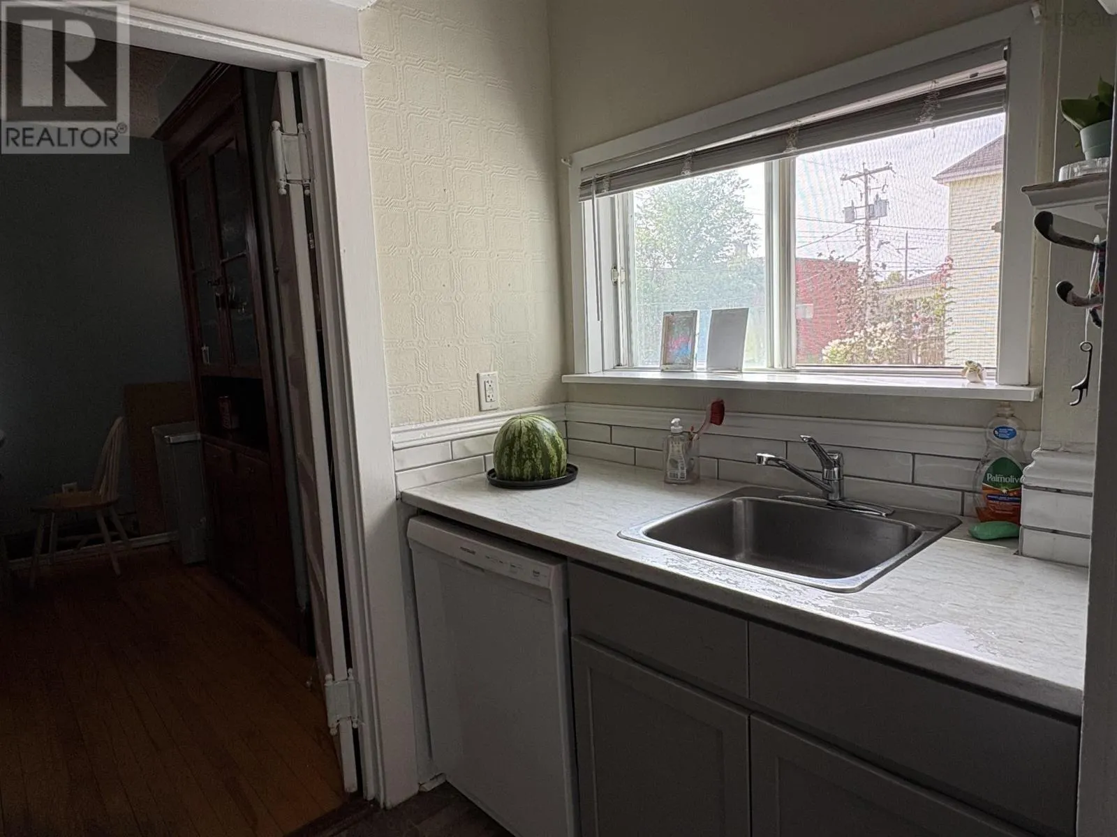 11 Victoria Avenue