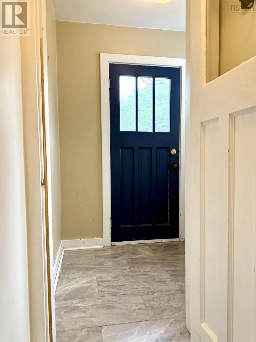5 Elmwood Drive