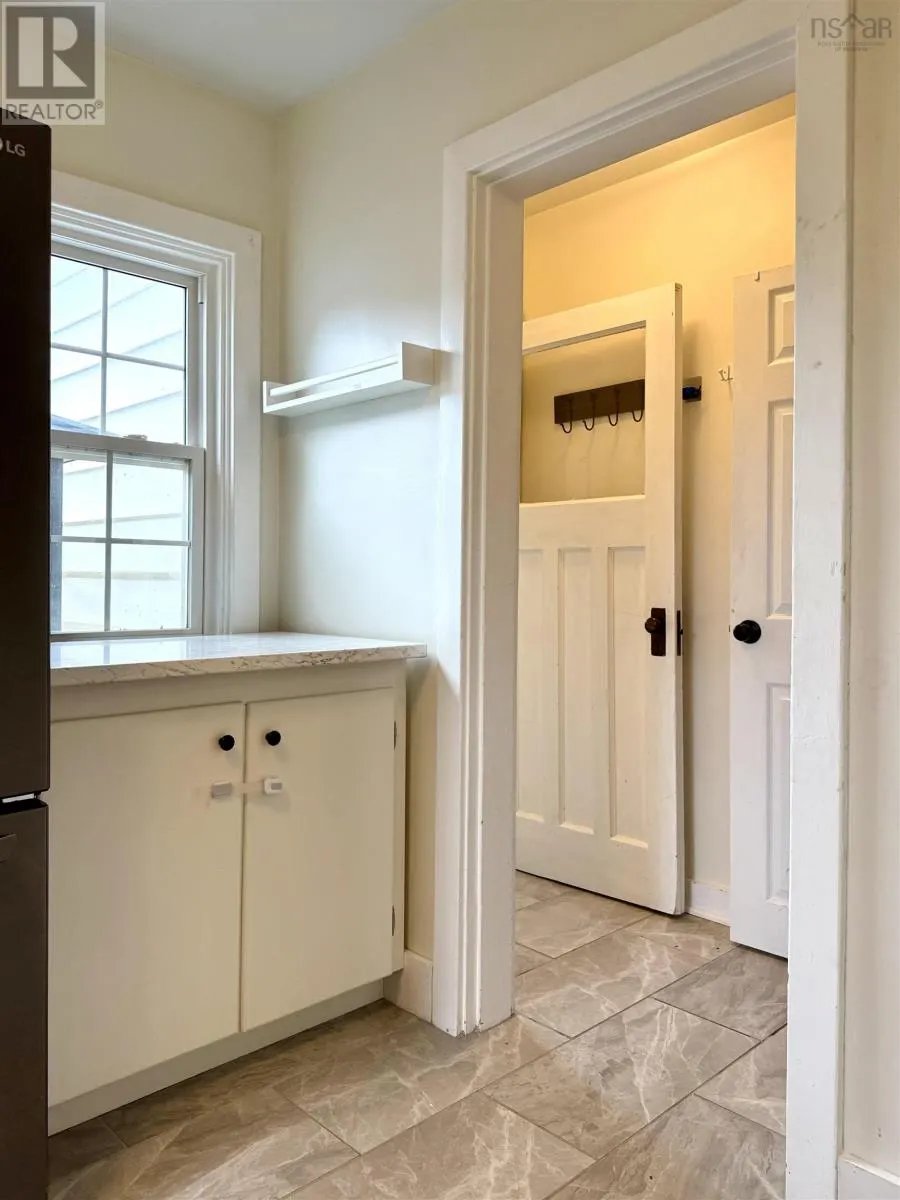 5 Elmwood Drive