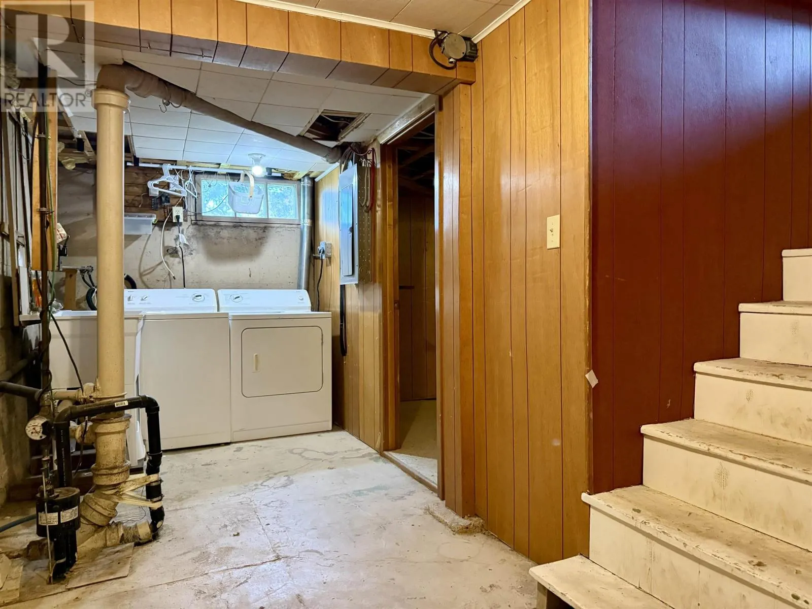 5 Elmwood Drive