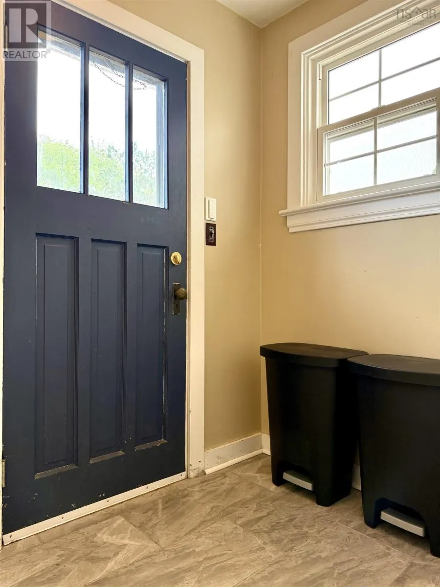 5 Elmwood Drive
