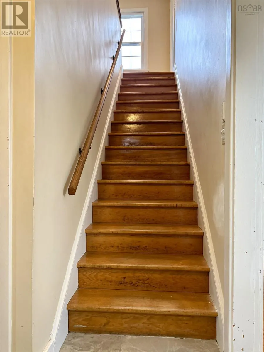 5 Elmwood Drive