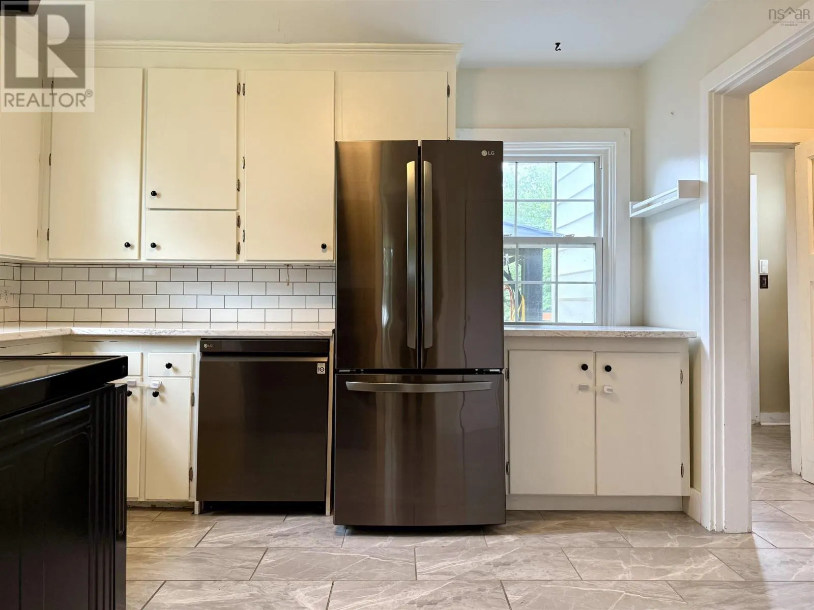 5 Elmwood Drive