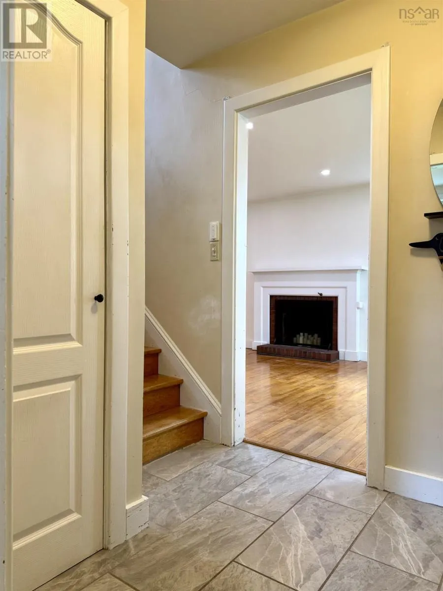 5 Elmwood Drive