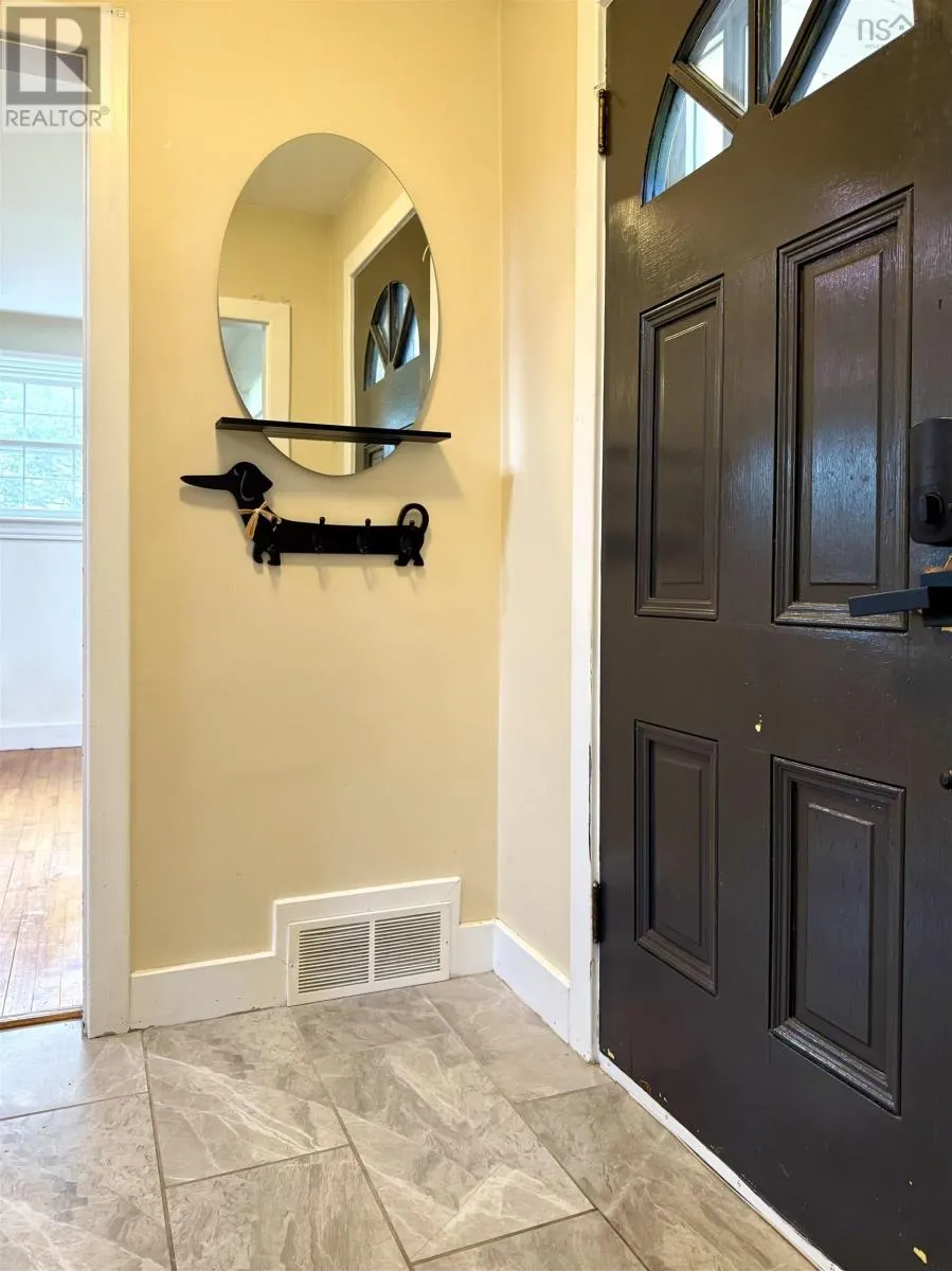 5 Elmwood Drive