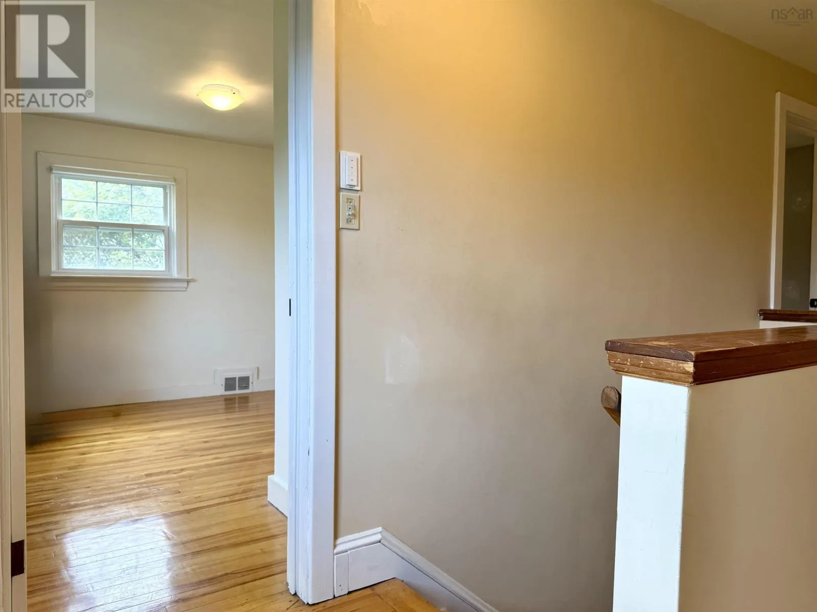 5 Elmwood Drive