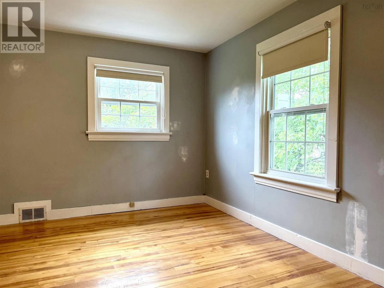5 Elmwood Drive