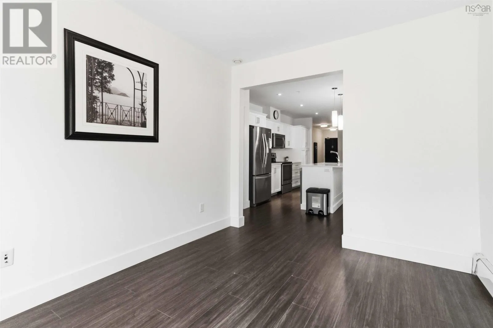 303 267 Gary Martin Drive