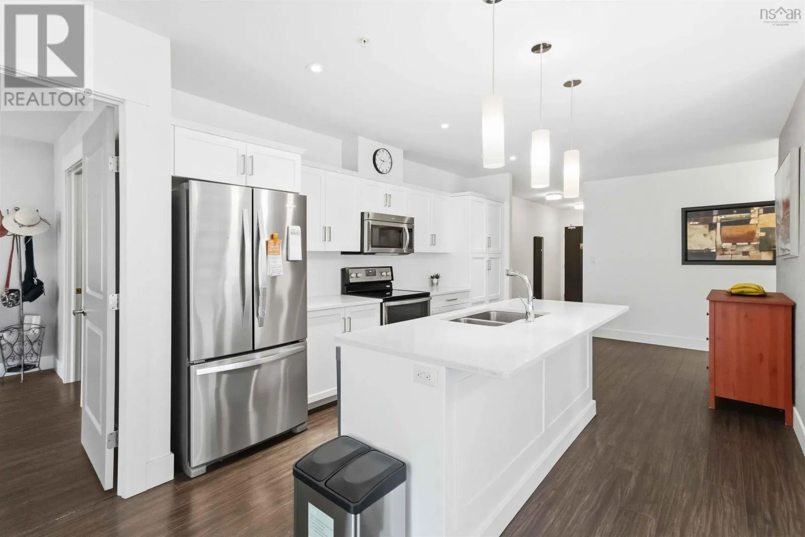 303 267 Gary Martin Drive