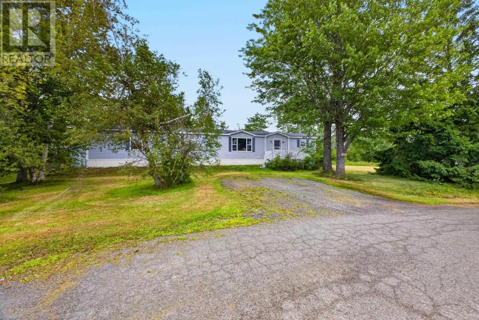 1050 WADDENS Court
