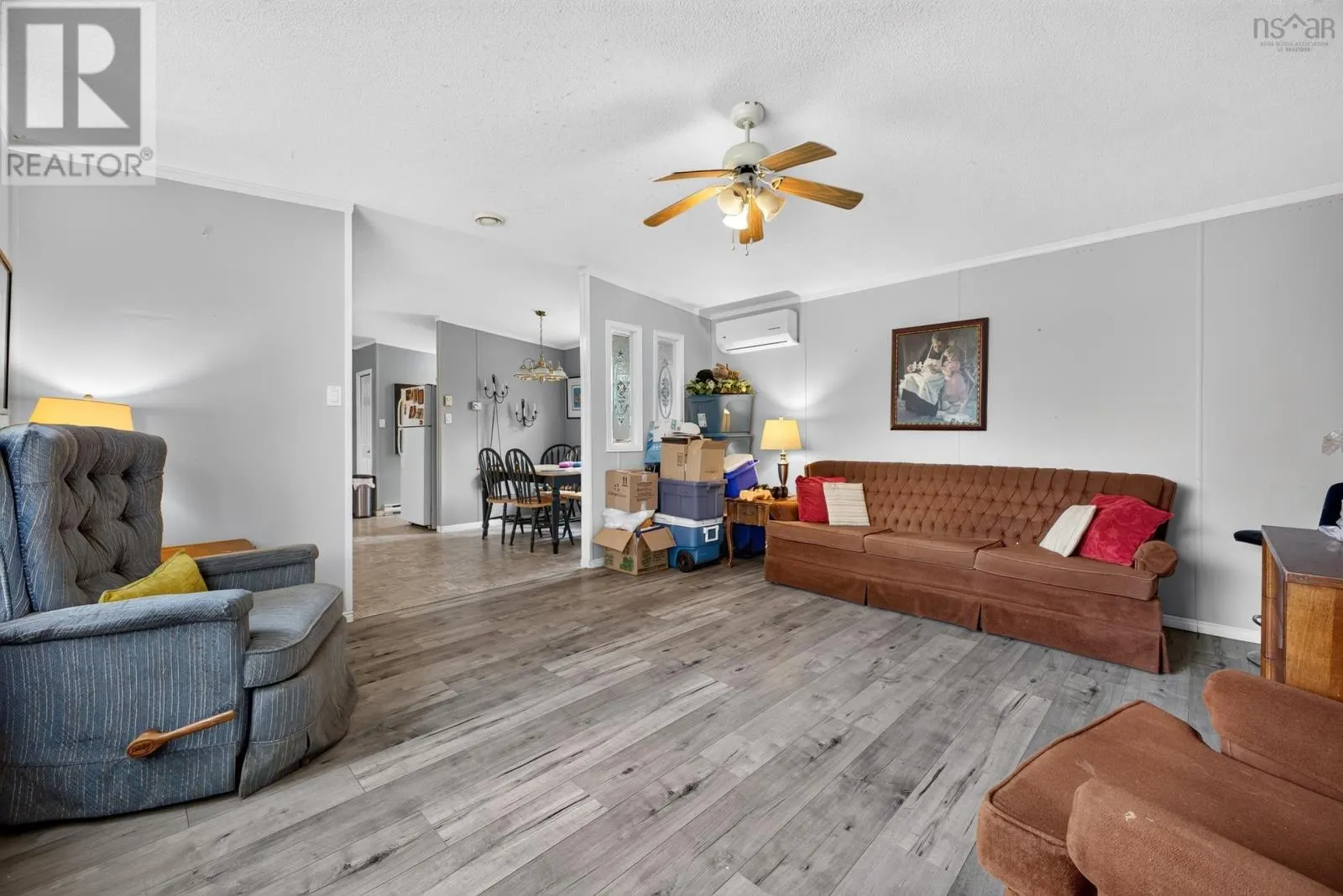 1050 WADDENS Court