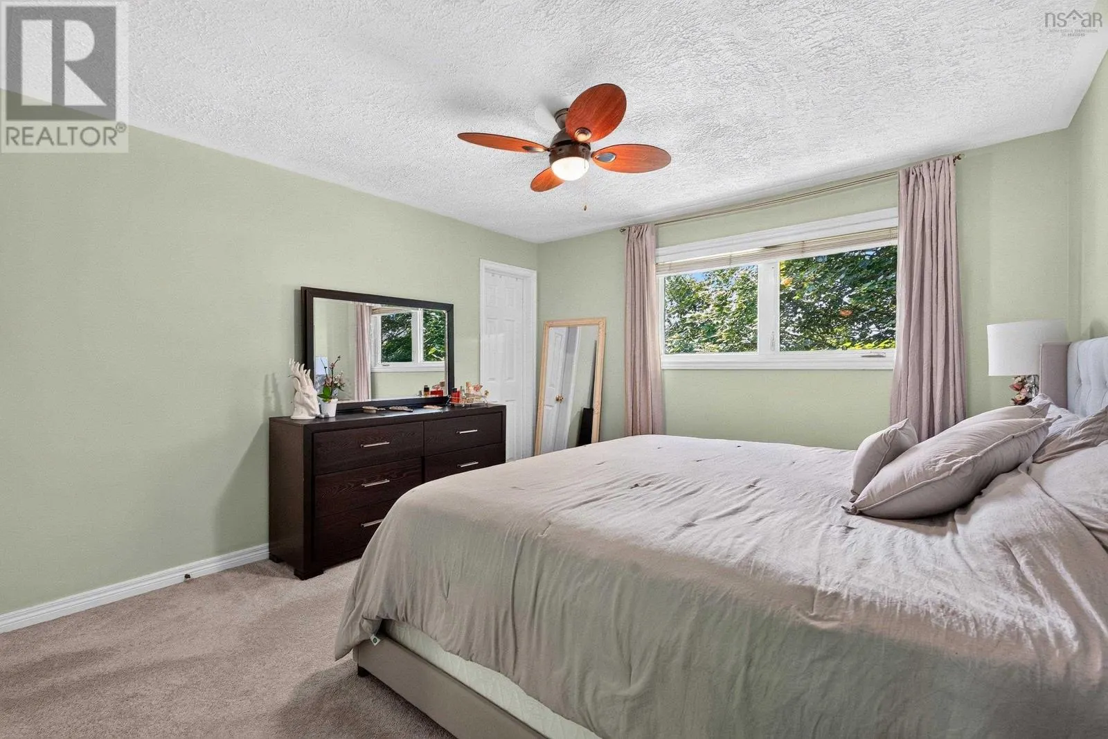 63 Oakmount Drive