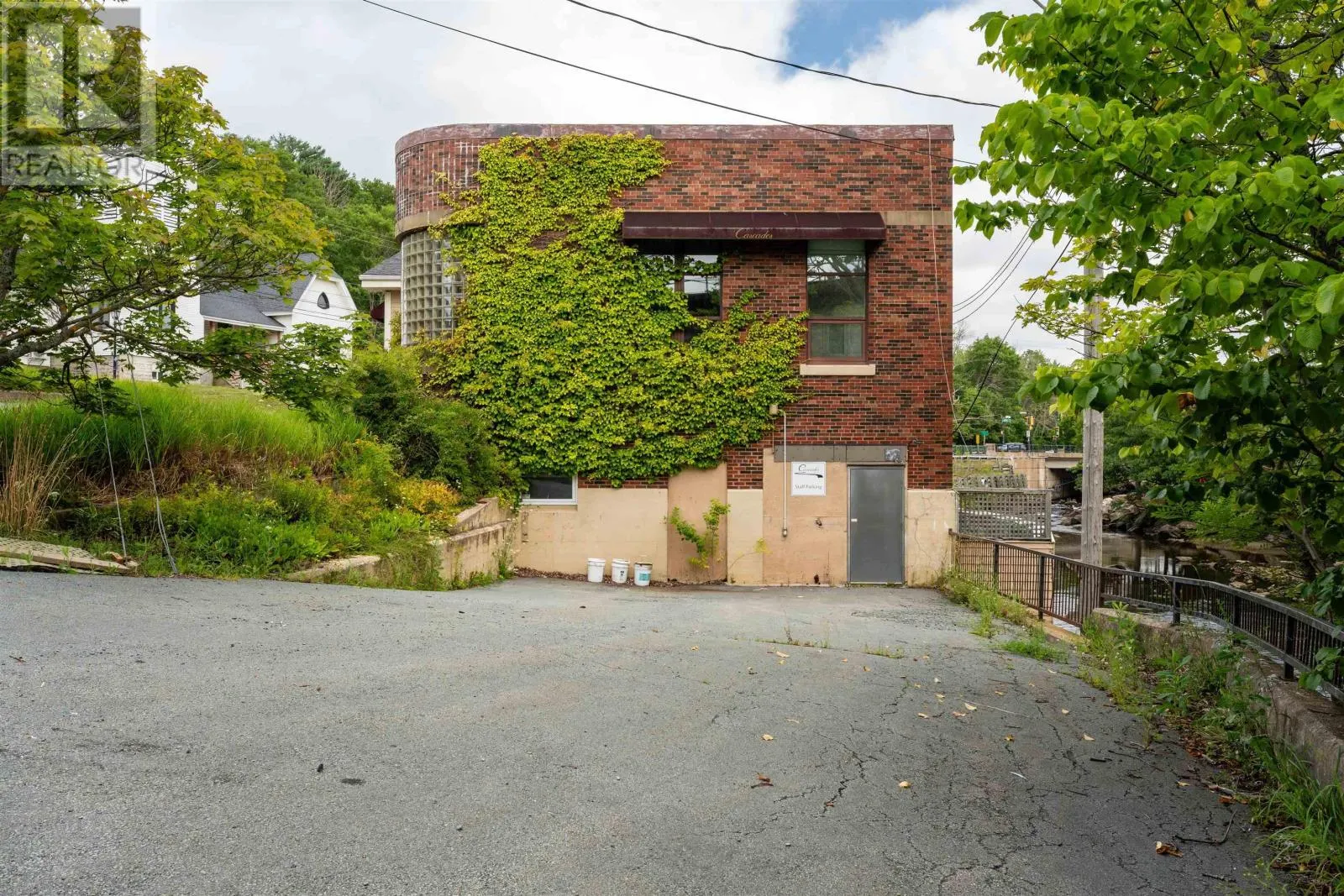 1405 Bedford Highway