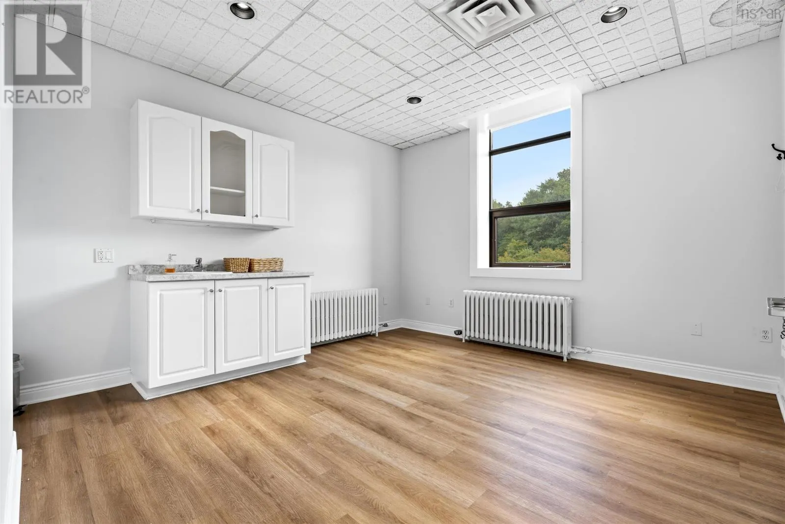 1405 Bedford Highway