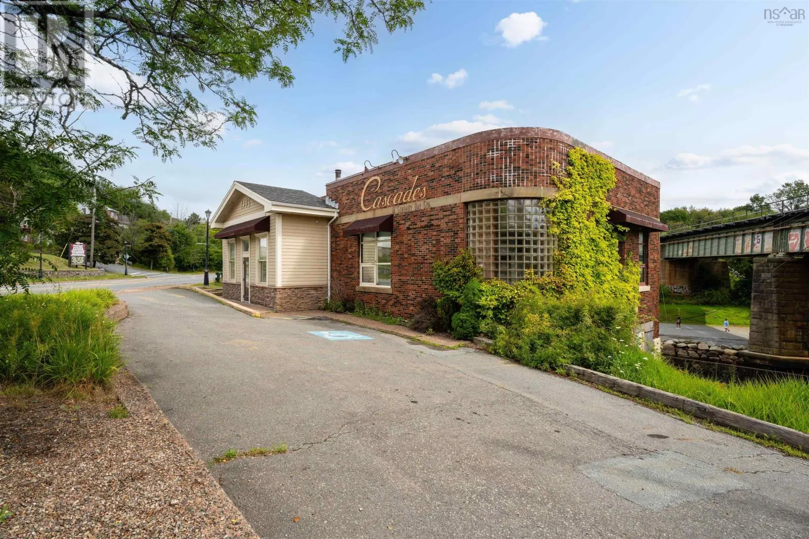 1405 Bedford Highway