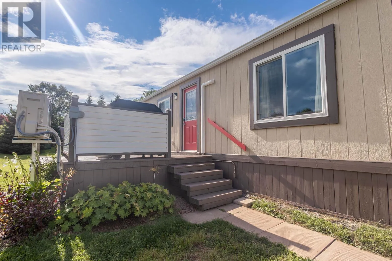 11 CARTIER Avenue