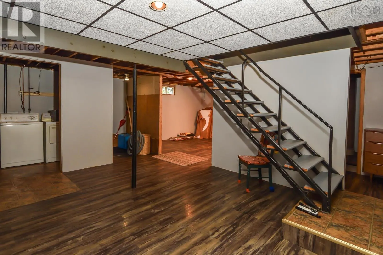 27 Riverview Drive