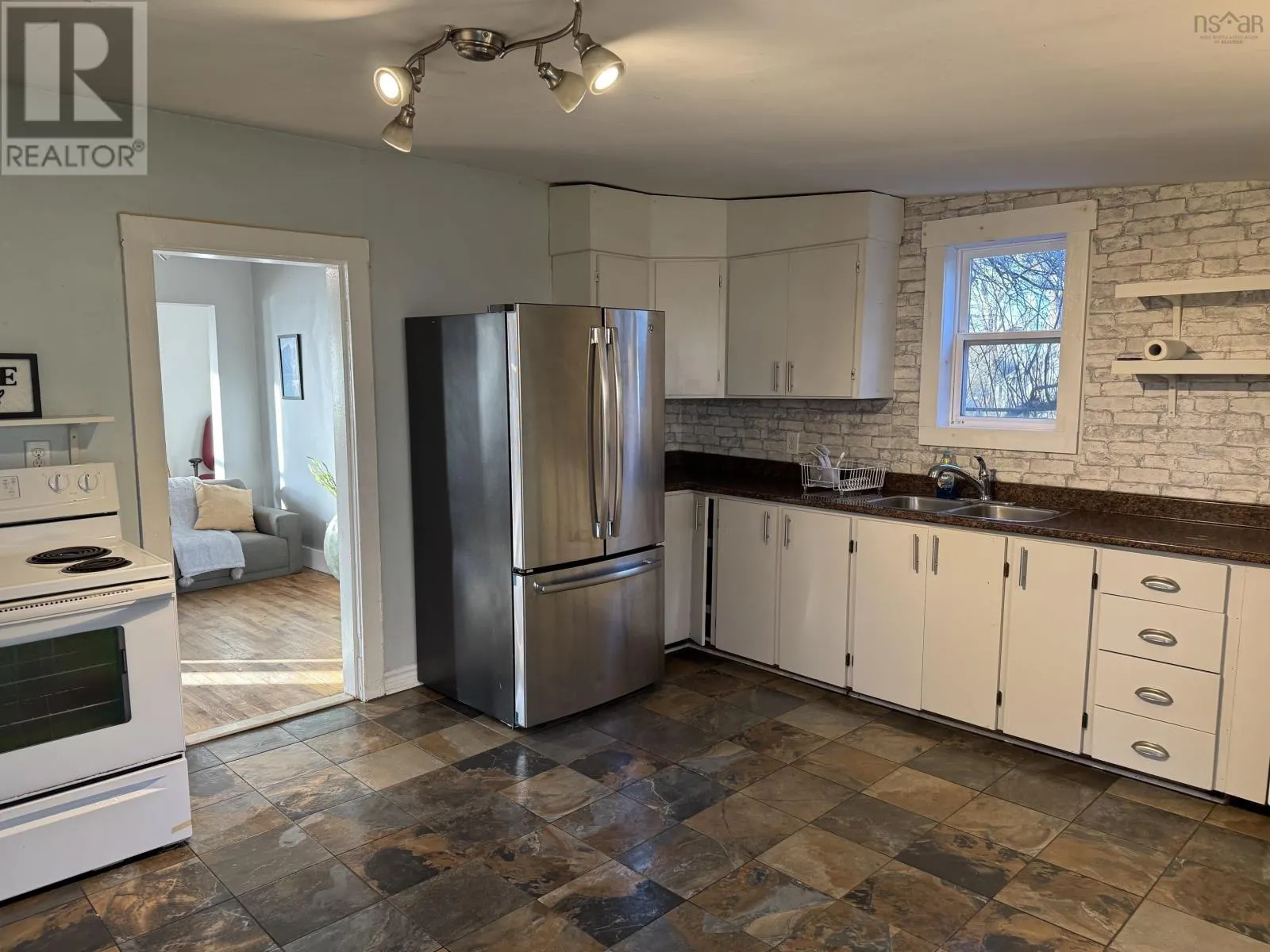 94 Old Sambro Road