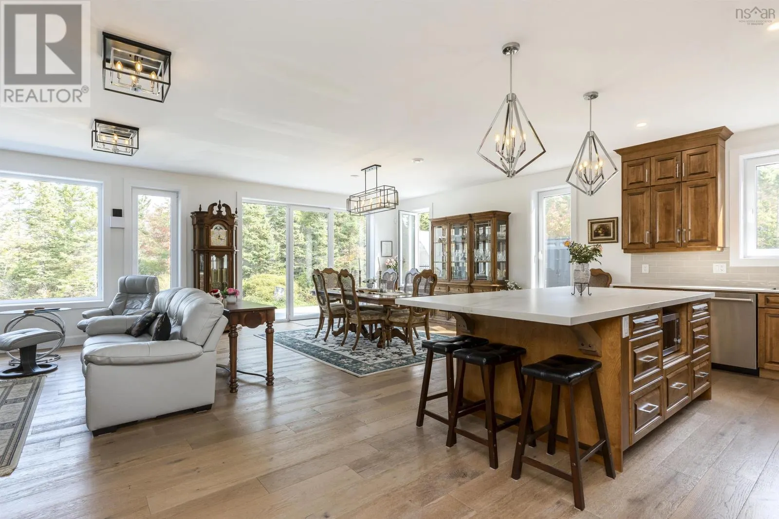 106, 108 & 112 Ashley Court