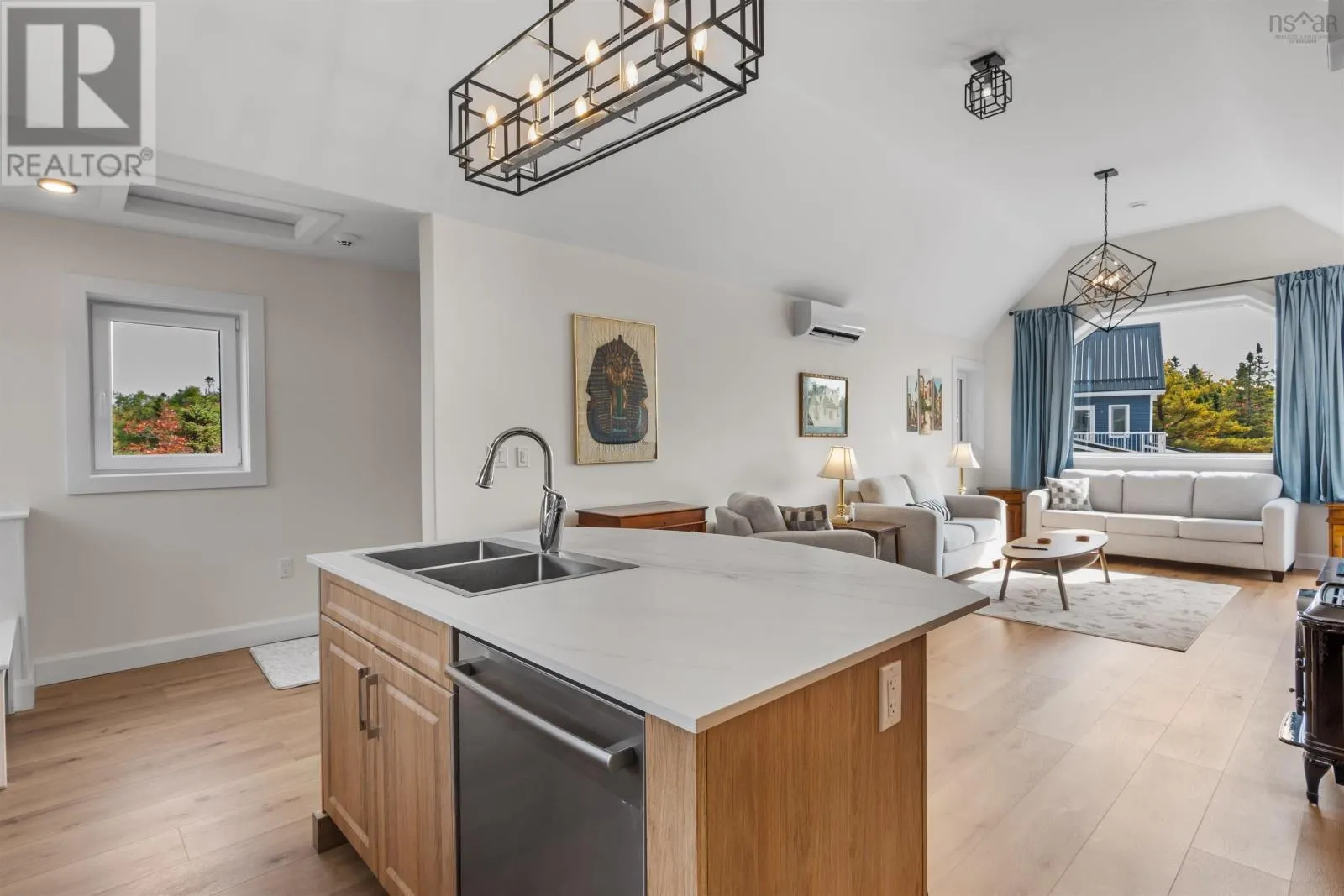 106, 108 & 112 Ashley Court