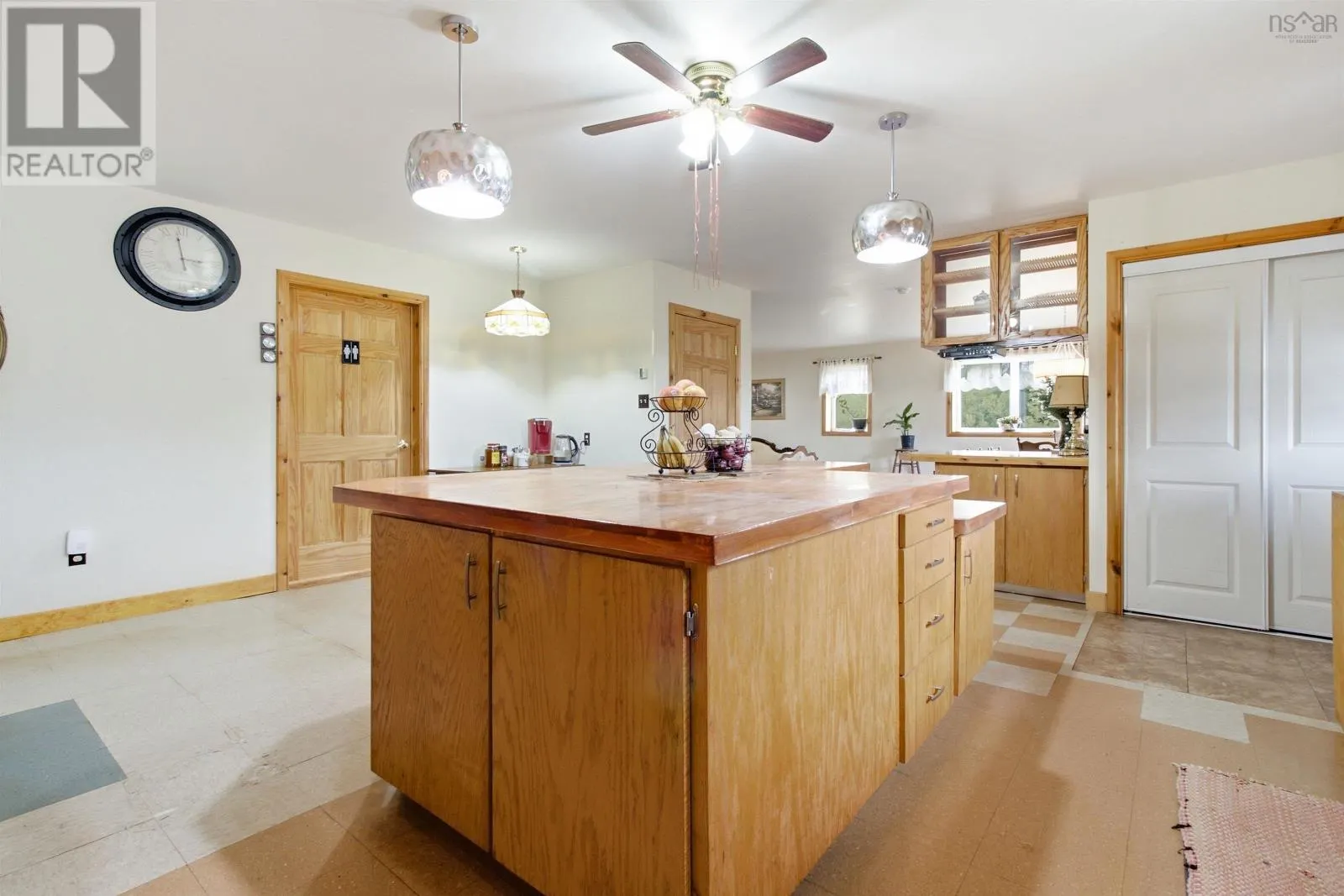 2804 New Russell Road