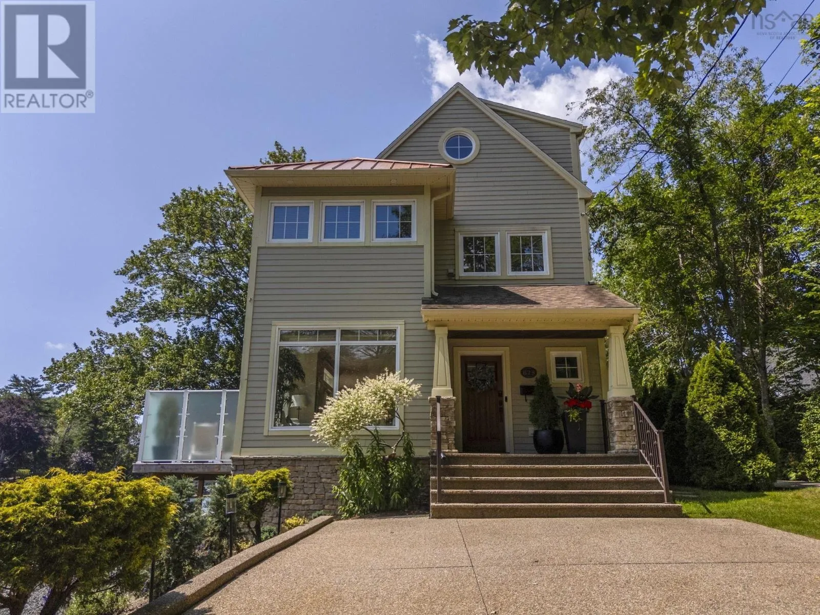825 Shore Drive