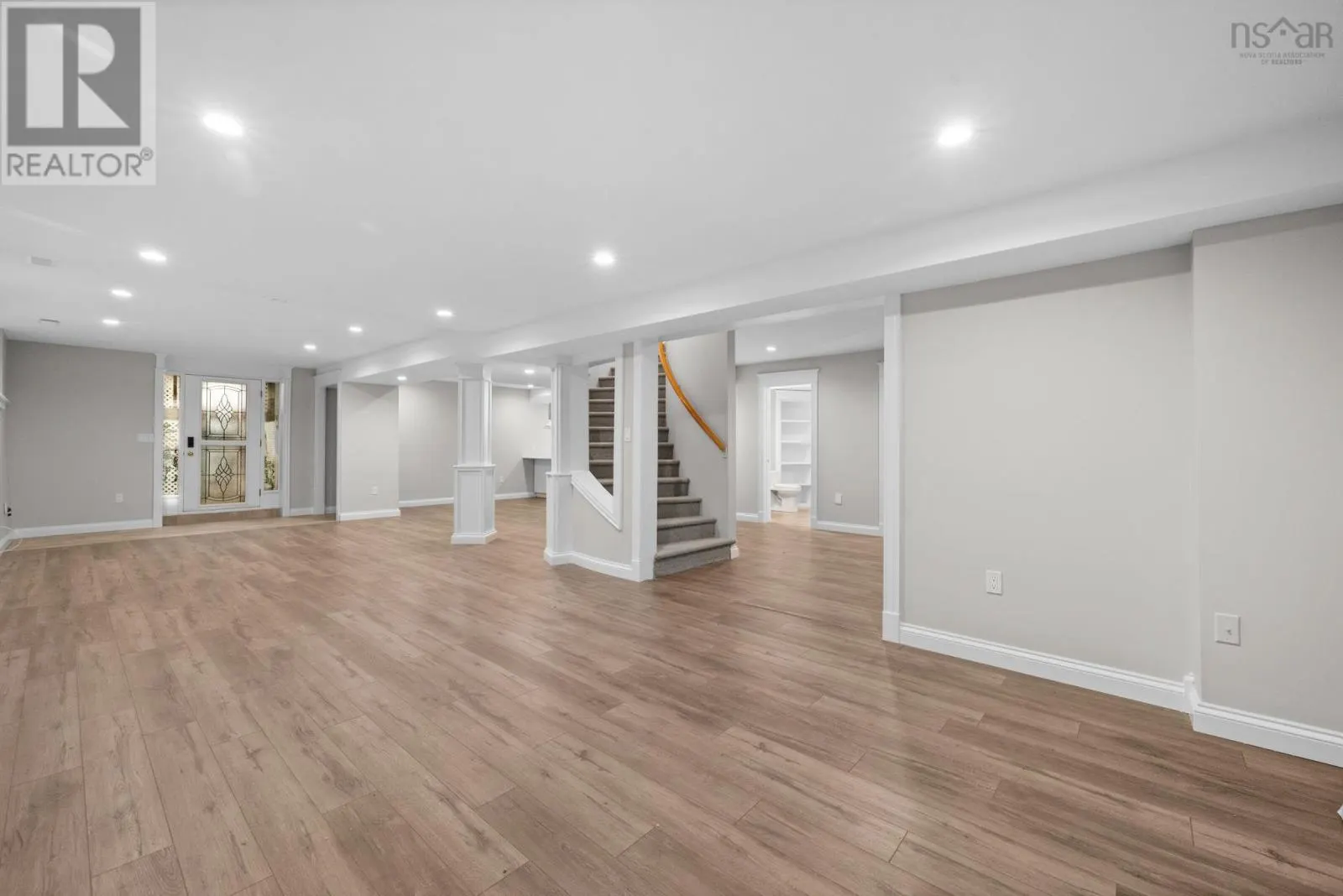 916 Young Avenue