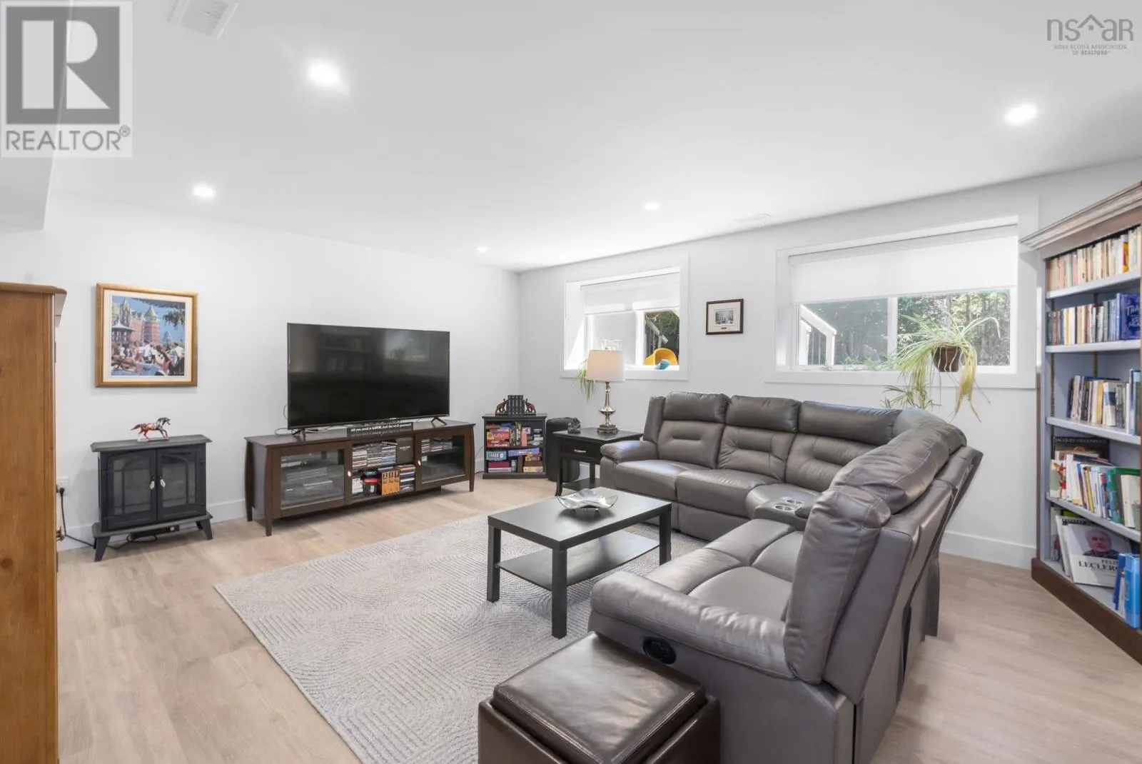 437 Heddas Way